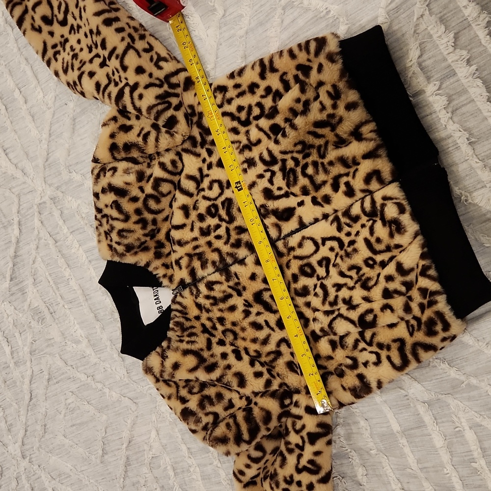 BB Dakota by Steve Madden Meow Factor Faux Fur Bomber Jacket size XS, NWT! - Picture 10 of 12